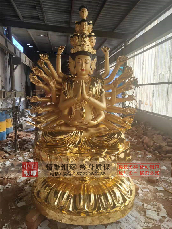 千手觀(guān)音銅雕塑.jpg